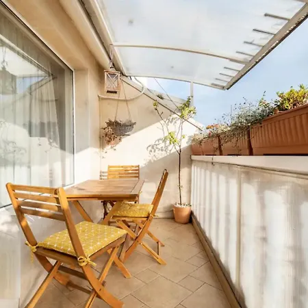 2bdr Duplex With Parking Apartment *