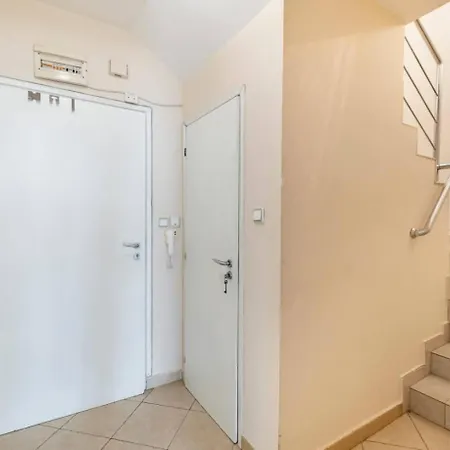 2bdr Duplex With Parking Sofia